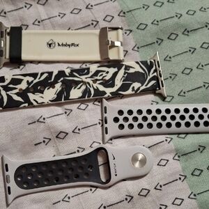 MobyFox Women's Black and White Watch Band 2